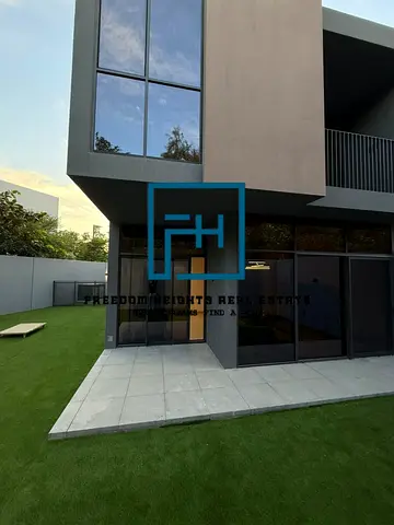 منزل تاون هاوس فاخر مكون من ثلاث غرف نوم وصالة، مفروش بالكامل، متوفر للبيع في سنديان، ماسار، مدينة تلال، الشارقة