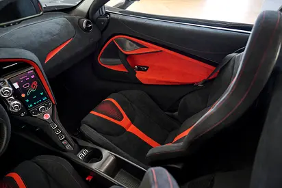 صورة 16 لـ 2022 Mclaren 765LT