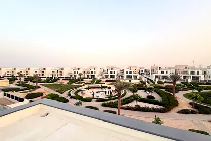 Luxurious 4-BR TH with Flexible Rental Plans