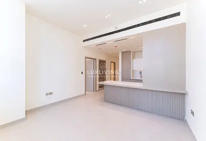 Brand New | Smart Home | Greenery View