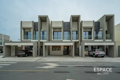 Vastu Gem | 4 Bed Plus Maid | Bright
