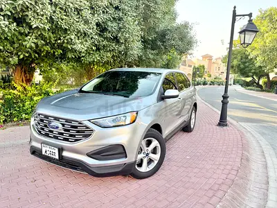 Brand new condition, Agency warranty and service contract, very low Milage Ford Edge 2022