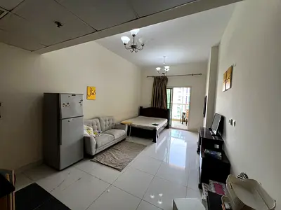 SPACIOUS STUDIO | PRIME LOCATION | FURNISHED