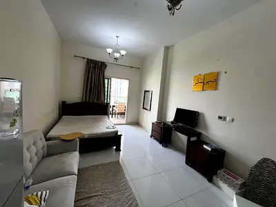 SPACIOUS STUDIO | PRIME LOCATION | FURNISHED
