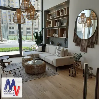 Prime Location/Mid Floor/Tenanted