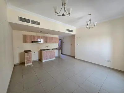 Luxury studio rent 36k 4 cheque payment front of Sahara mall only for family