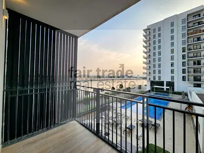 Canal and pool view / Furnished / Vacant