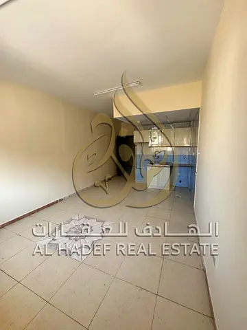 ستوديو مساحة ممتازة || لوكيشن مميز || اطلالة مفتوحة || تسهيلات بالدفع