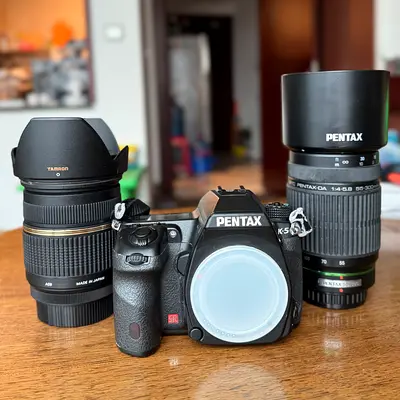 Pentax K-5 DSLR Camera Pro Kit + Tamron 28-75 f/2.8 + Pentax DA 55-300 Telephoto | Clean  Complete