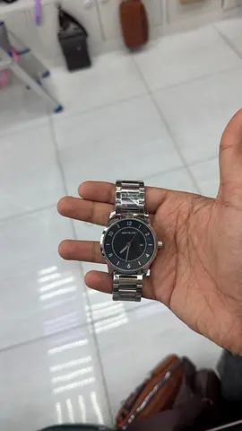 Mens stainless steel wristwatch (black dial) - used