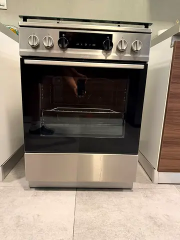 Stainless steel freestanding cooker oven
