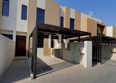 Rare 2BR Townhouse | 2 Master Bedrooms | Tenanted