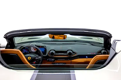2021 Ferrari 812 — миниатюра 18