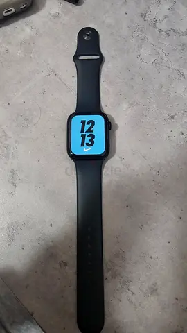 Apple Watch SE 2 Barely Used