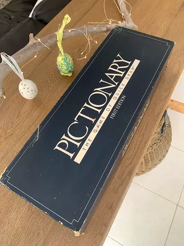 PICTIONARY Game First Edition Vintage 1985