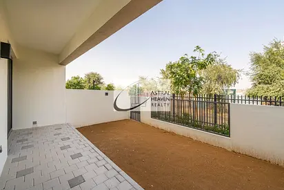 3 BED + MAID; COMMUNITY VIEW: READY TO MOVE IN