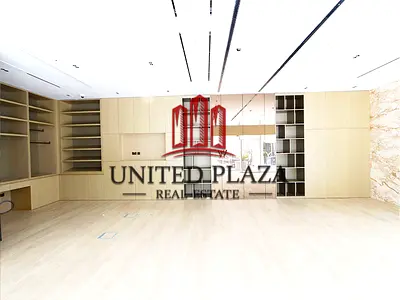 AMAZING SHOWROOM | GREAT AMENITIES | GRADE A SPACE
