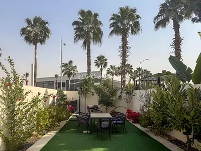 Single Row | Ready to Move in | Luxurious