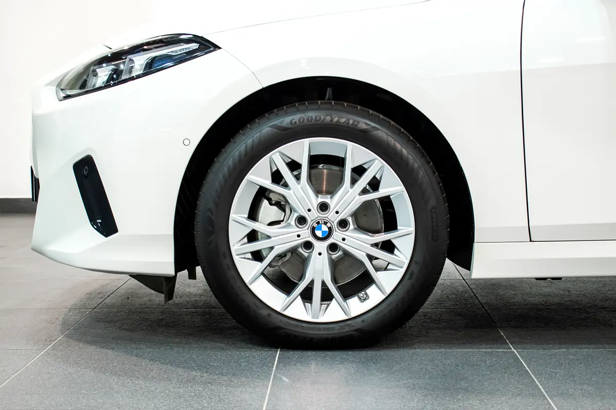 BMW 2-Series 2025
