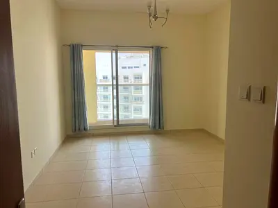 Spacious 1BHK with Balcony – Vacant