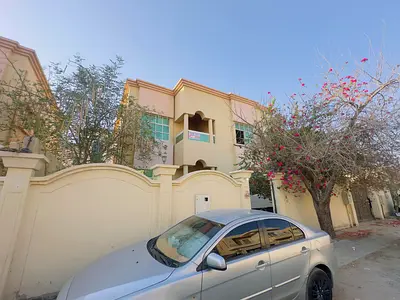 فيلا واسعة للإيجار في المويهات 3 تضم 5 غرف وصالة ومجلس وغرفة طعام وبموقع مميز قريب الخدمات بسعر 85 ألف