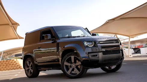 Land Rover Defender 90 Adventure Edition 2022 - European Specs