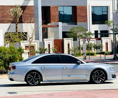 2016 AUDI S8 — миниатюра 11