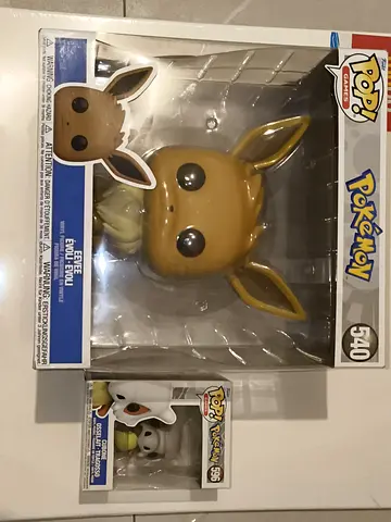Funko Pop! Pokémon bundle, EEVEE and cubone