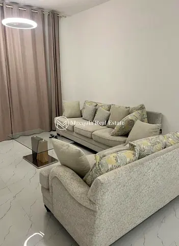 Elegant and Spacious 1-Bedroom Apartment in Alcove