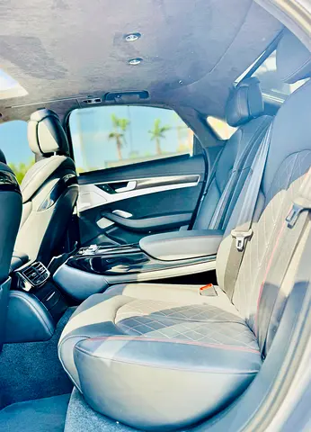 2016 AUDI S8 — миниатюра 14