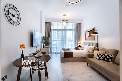 Spacious Studio | Balcony | Vacant