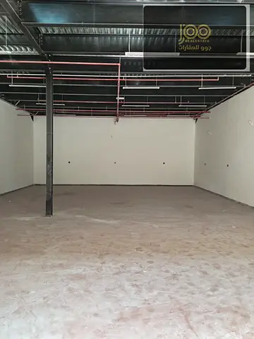 3,400 sq. ft new warehouse with mezzanine & epoxy floor, 29 KW power. In complex, ideal for industrial use.