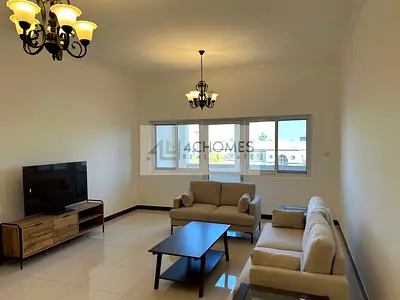 Well maintained Spacious Unit Club View Balcony