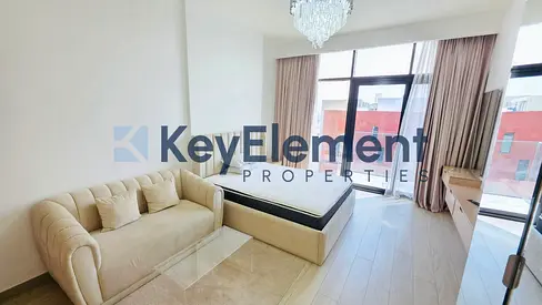 6 cheques | Fully furnished | Pool and Parking view
