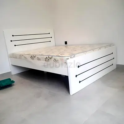 Modern Bed Frame with Stylish Design