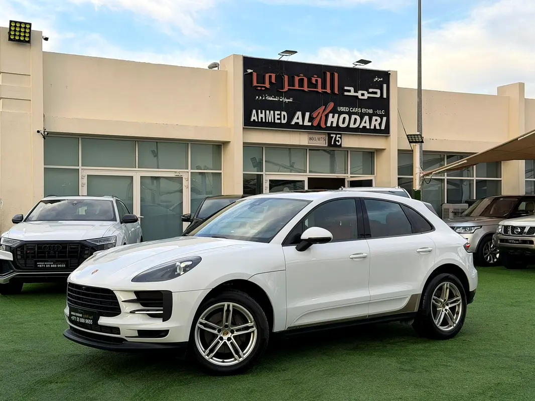 Porsche Macan 2020 — photo 1 of 19