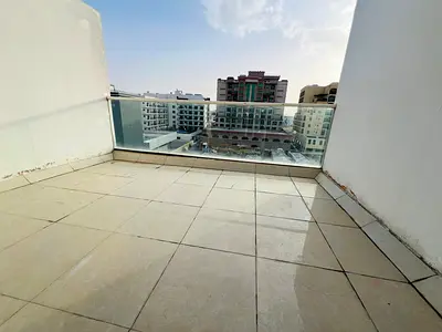 SPACIOUS STUDIO APARTMENT AVAILABLE PRIME PROPERTY WITH REASONABLE RENT PARKING FREEON PRIME LOCATION CONTACT US NOW