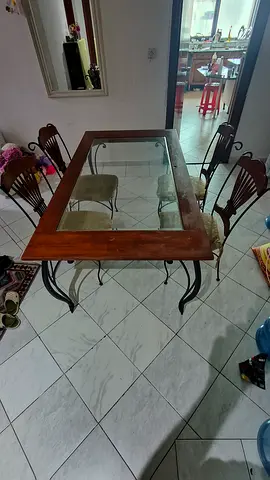 Dining table with 4 seater