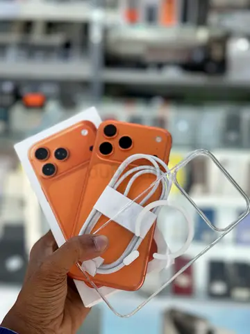 Used iphone 17pro max 256