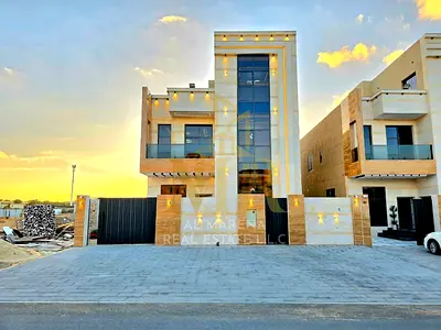 Three floors, 6 rooms, main street opposite Al-Hamidiyah Park