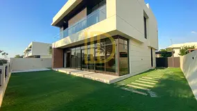 5 Bedrooms | Single Row | Corner Villa | Type V4