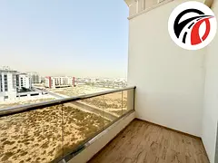 SPACIOUS STUDIO || FAMILY BUILDING || PARKING