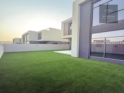 3BR Premium Villa I Closed Kitchen I Huge Roof top