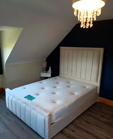 Queen Size Brand New Fully Customisable Bedframe,Hydraulic Storage Can be Installed