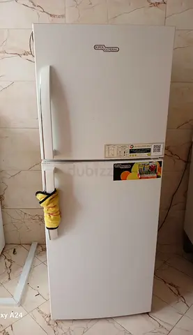URGENT CLEARANCE SALE! White Refrigerator for Sale (Very Good Condition)
