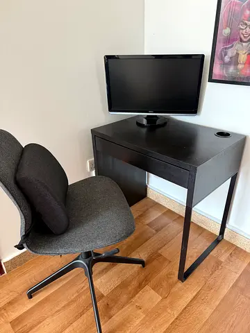 Study table and chair