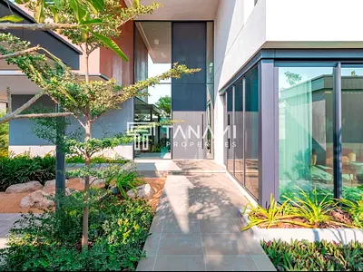 5BR Villa | End | Spacious Layout & Plot | Phase 2