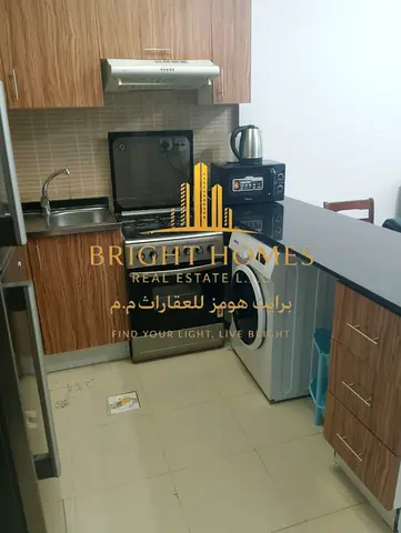 غرفه وصالة  اعادة  بيع  مفروشه بحالة ممتازه