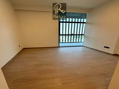 Premium Amenities / Freehold / Prime Location