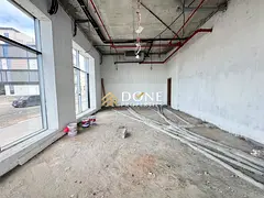 Luxury brand new shop very prime lecation Business area ready to move only jest 100k